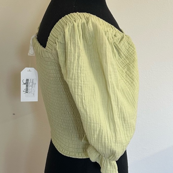 Sadie & Sage Crop top “ By the Shore”, in light green, Size S - Picture 4 of 9